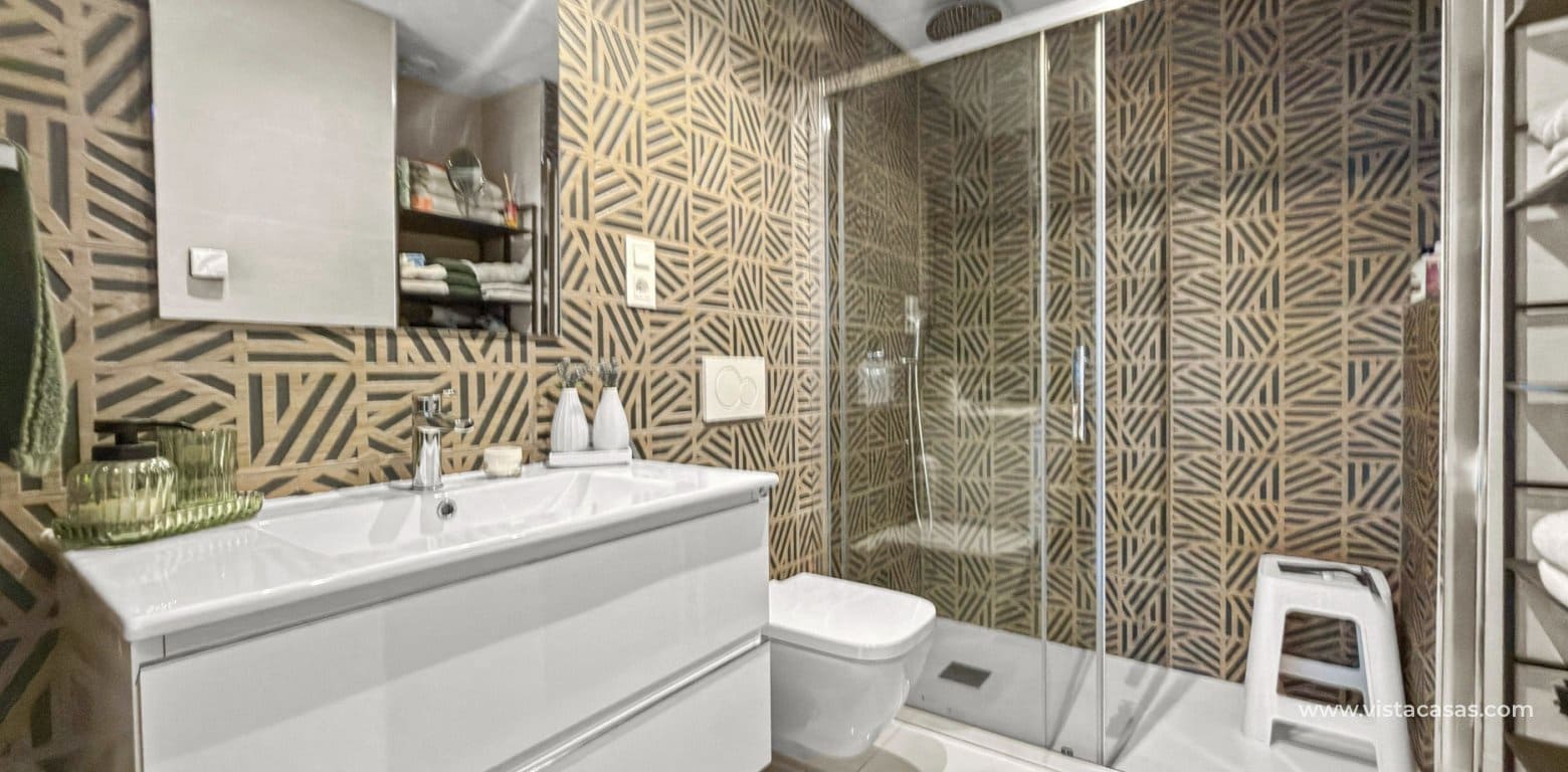 3 bedroom Apartment for sale in Playa Flamenca - € 450,000 (Ref: 9742160)