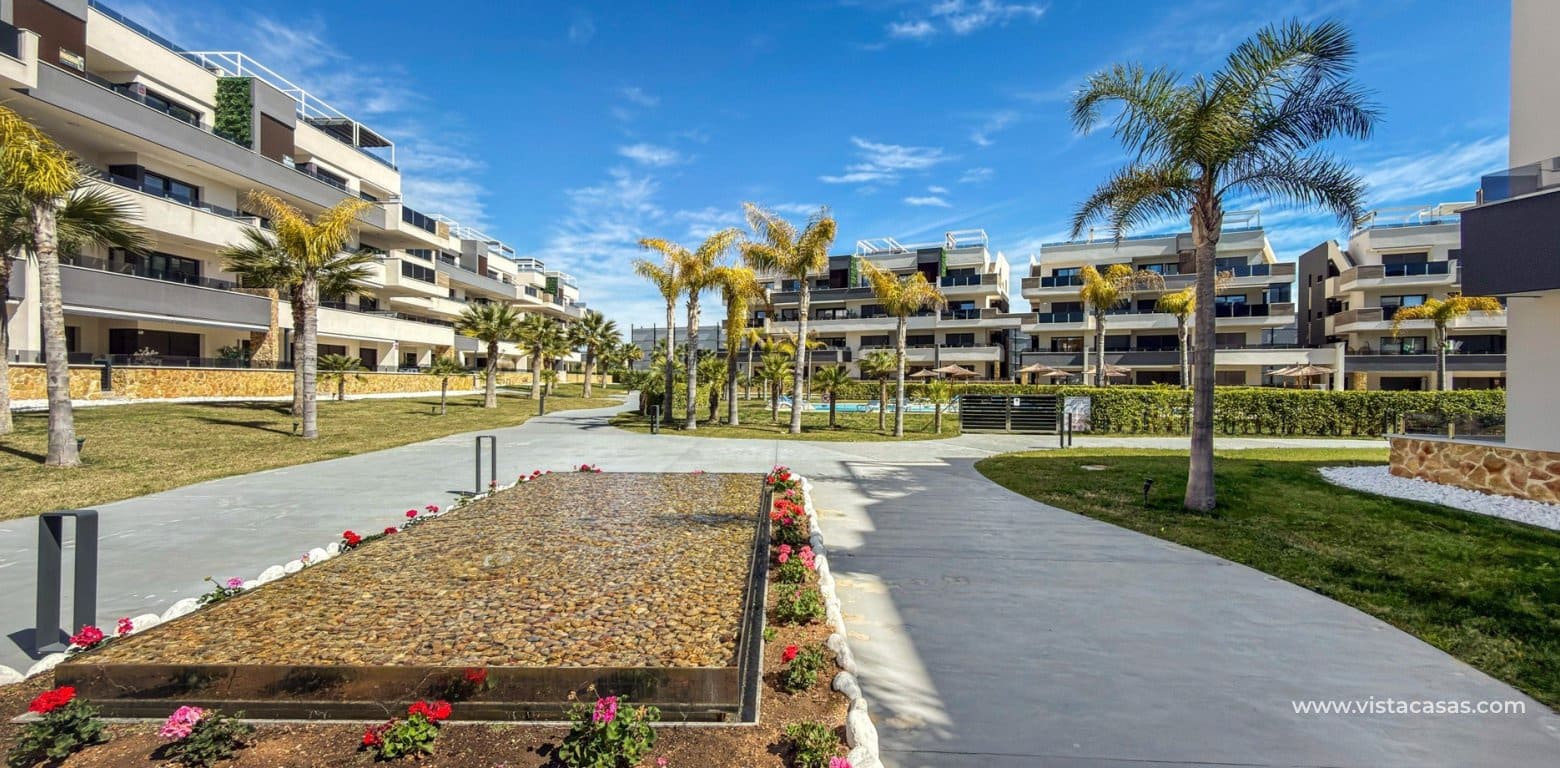 3 bedroom Apartment for sale in Playa Flamenca - € 450,000 (Ref: 9742160)