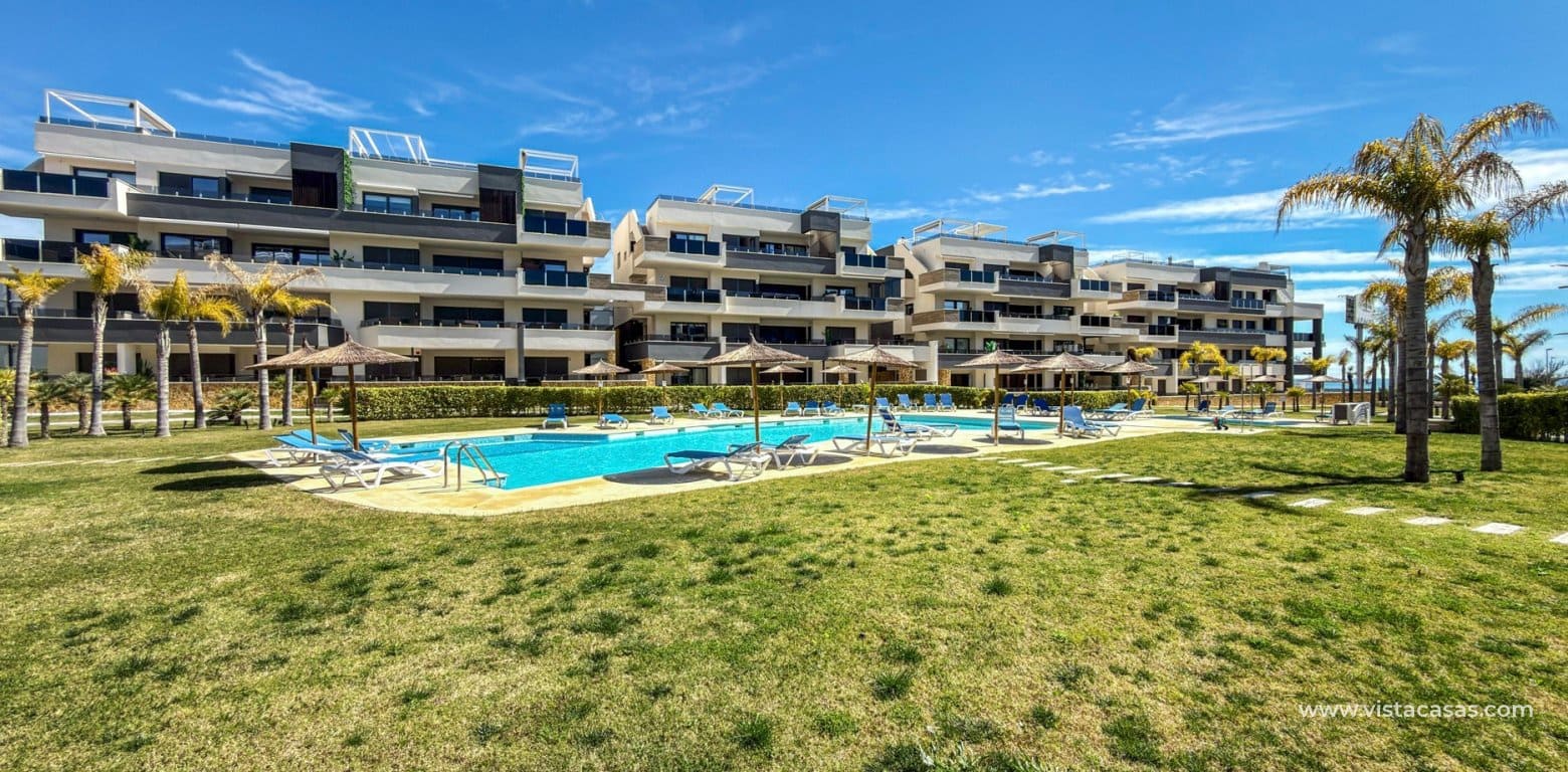 3 bedroom Apartment for sale in Playa Flamenca - € 450,000 (Ref: 9742160)