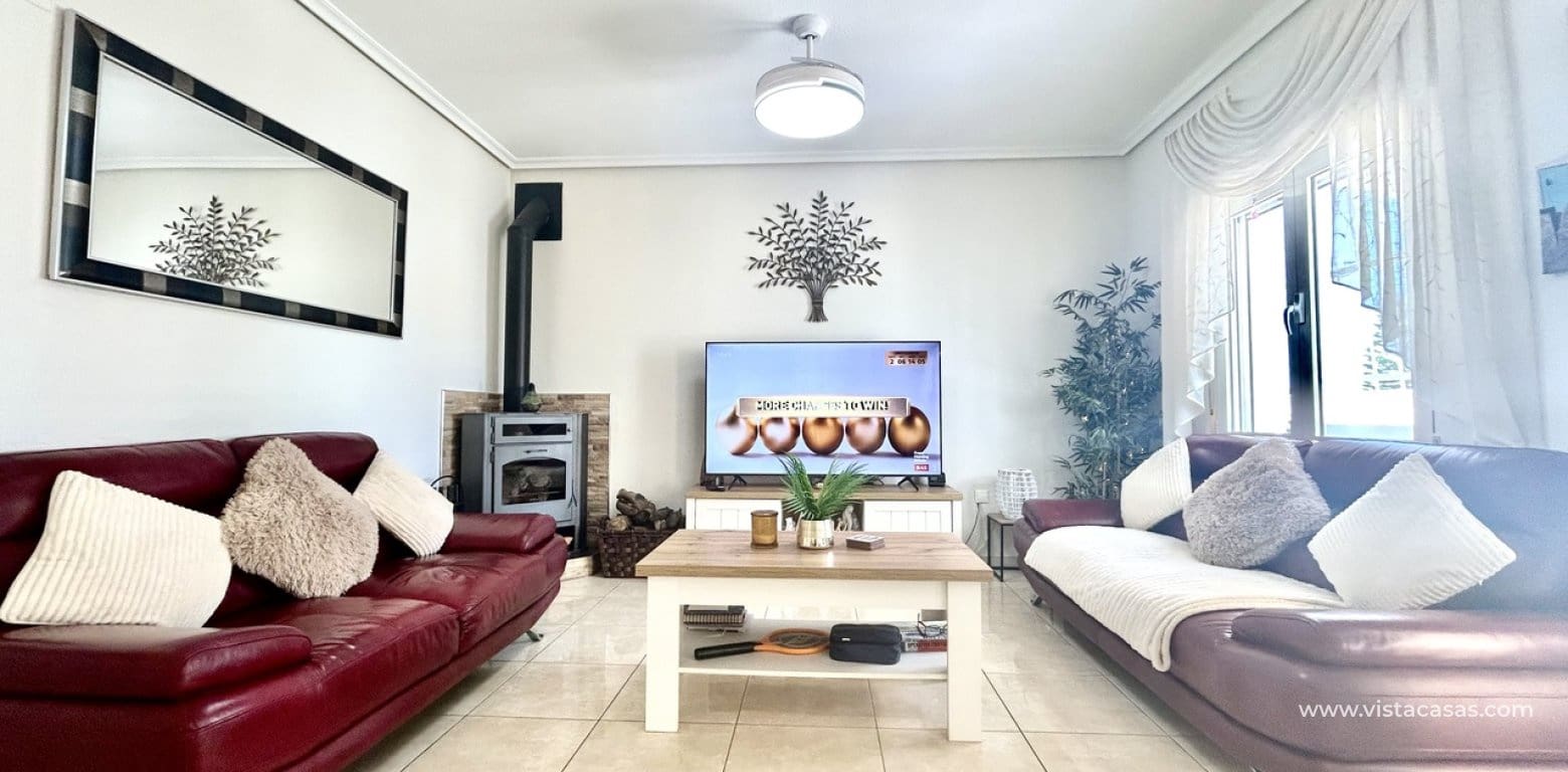 Chalet de 2 habitaciones en Villamartin en venta - 390.000 € (Ref: 9742163)