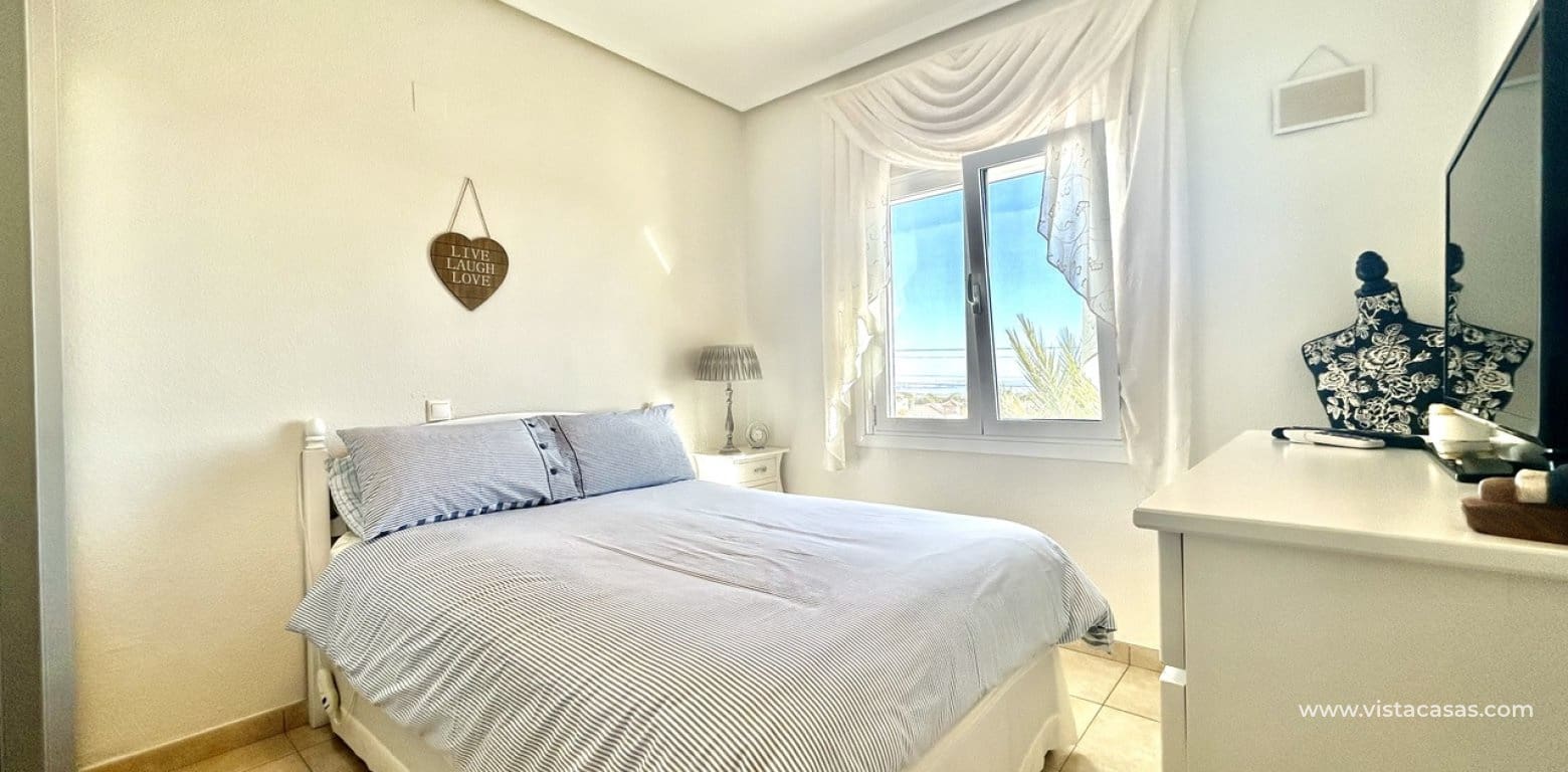 Chalet de 2 habitaciones en Villamartin en venta - 390.000 € (Ref: 9742163)