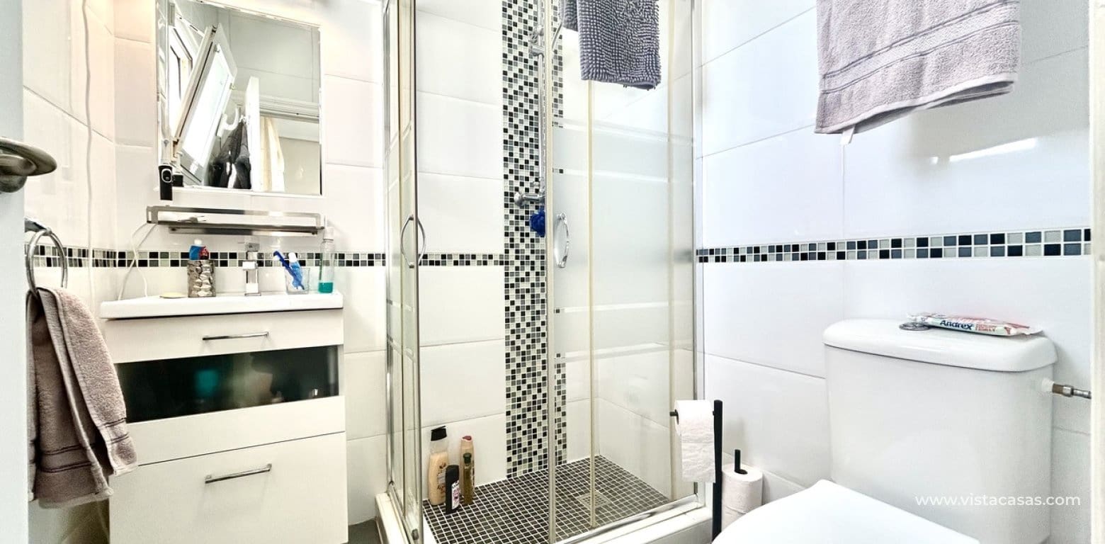 Chalet de 2 habitaciones en Villamartin en venta - 390.000 € (Ref: 9742163)