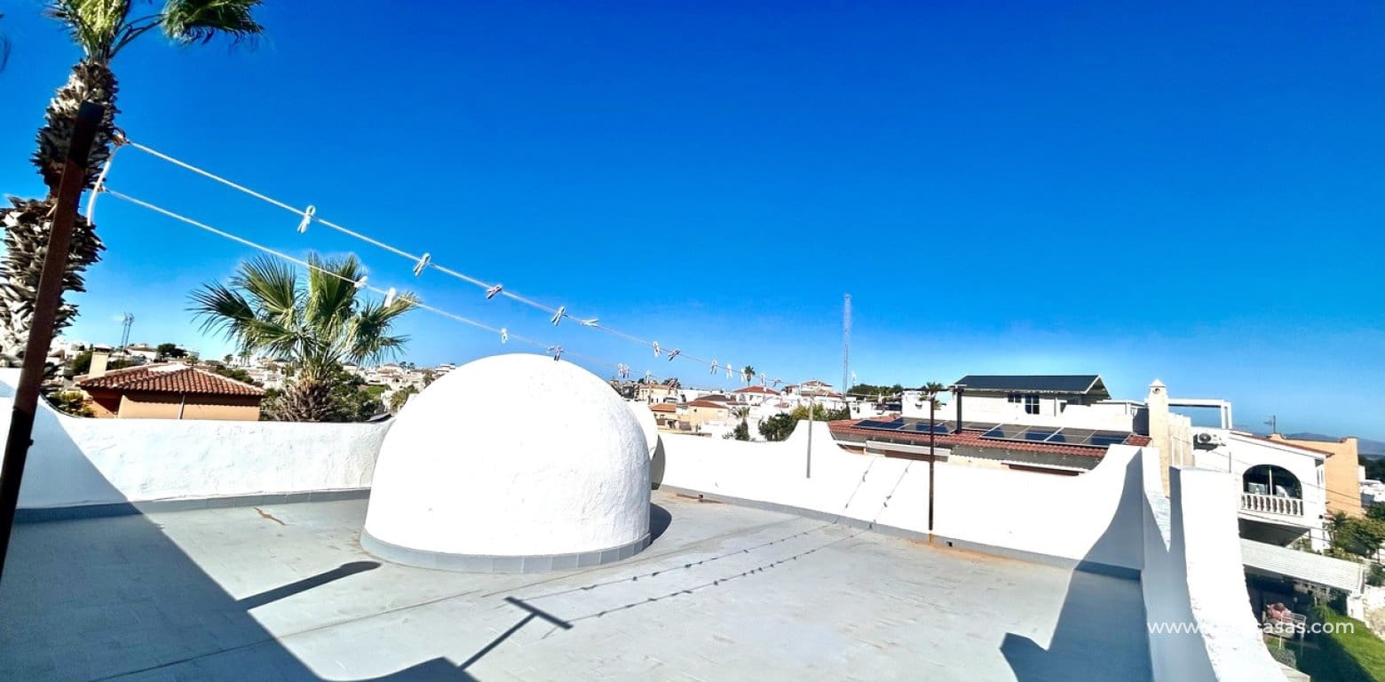 Chalet de 2 habitaciones en Villamartin en venta - 390.000 € (Ref: 9742163)