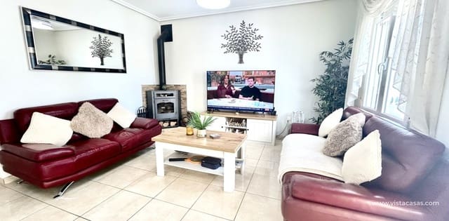 Chalet de 2 habitaciones en Villamartin, Orihuela en venta - 390.000 € (Ref: 9742163)