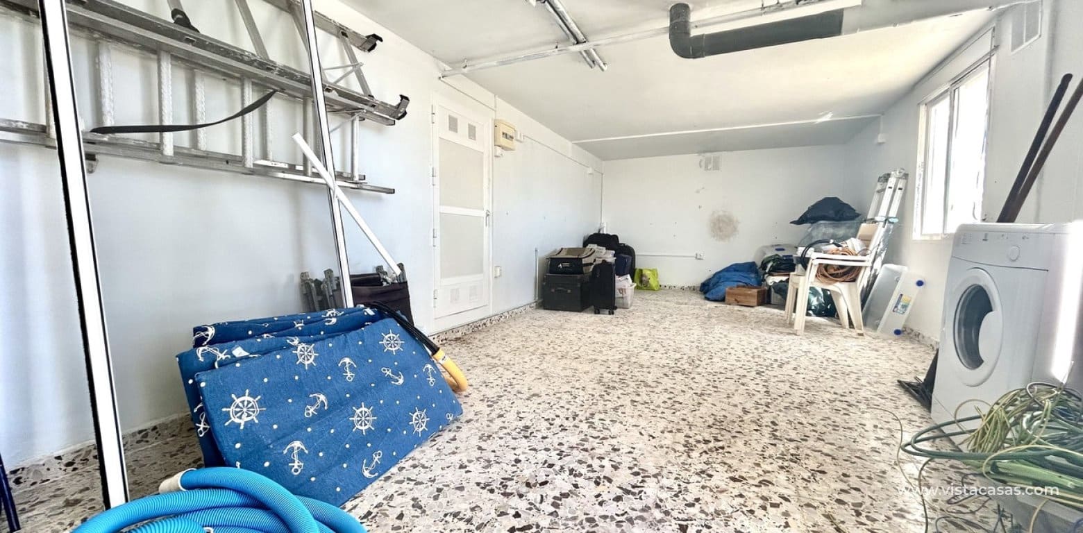 Chalet de 2 habitaciones en Villamartin en venta - 390.000 € (Ref: 9742163)