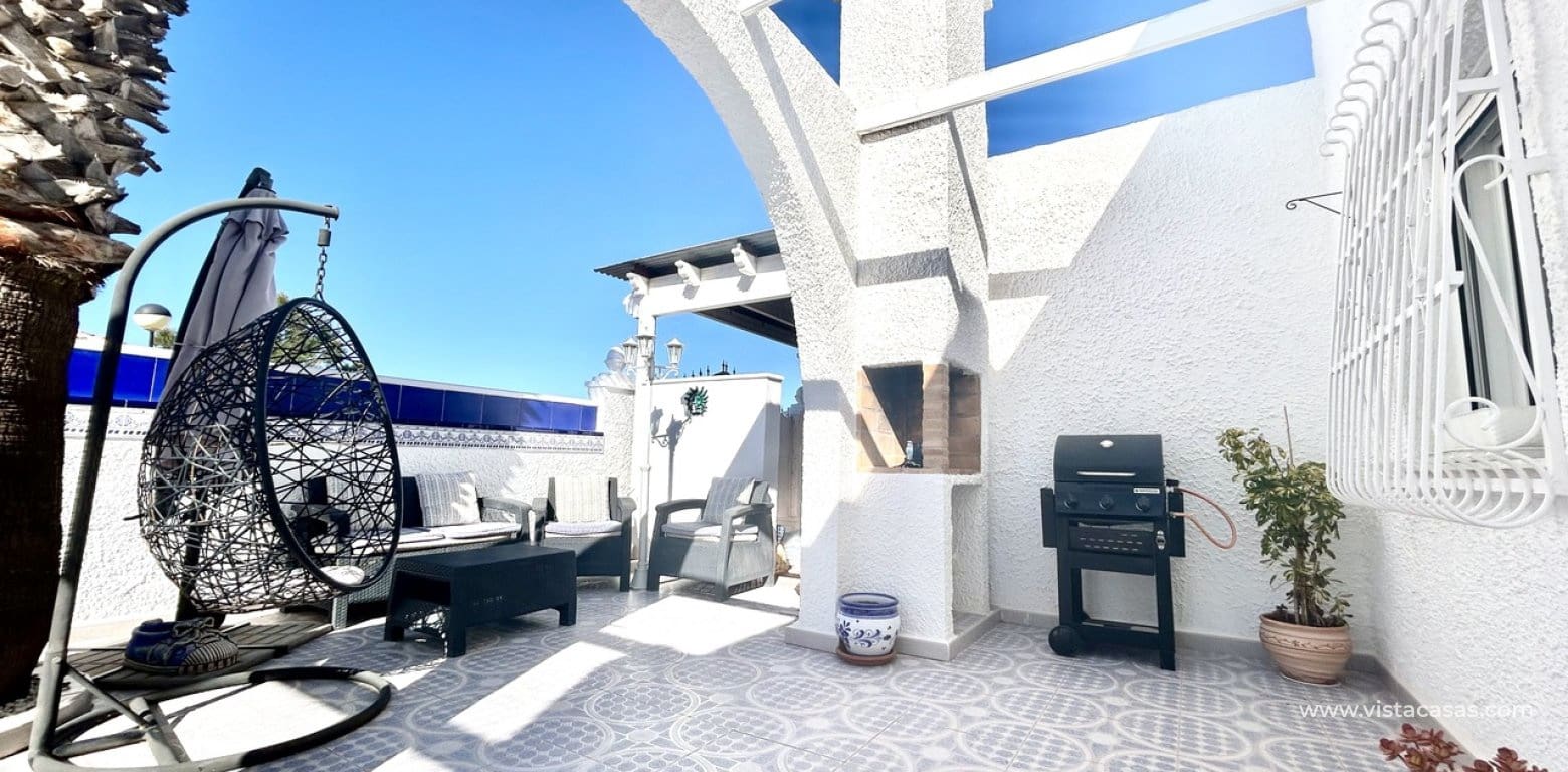 Chalet de 2 habitaciones en Villamartin en venta - 390.000 € (Ref: 9742163)