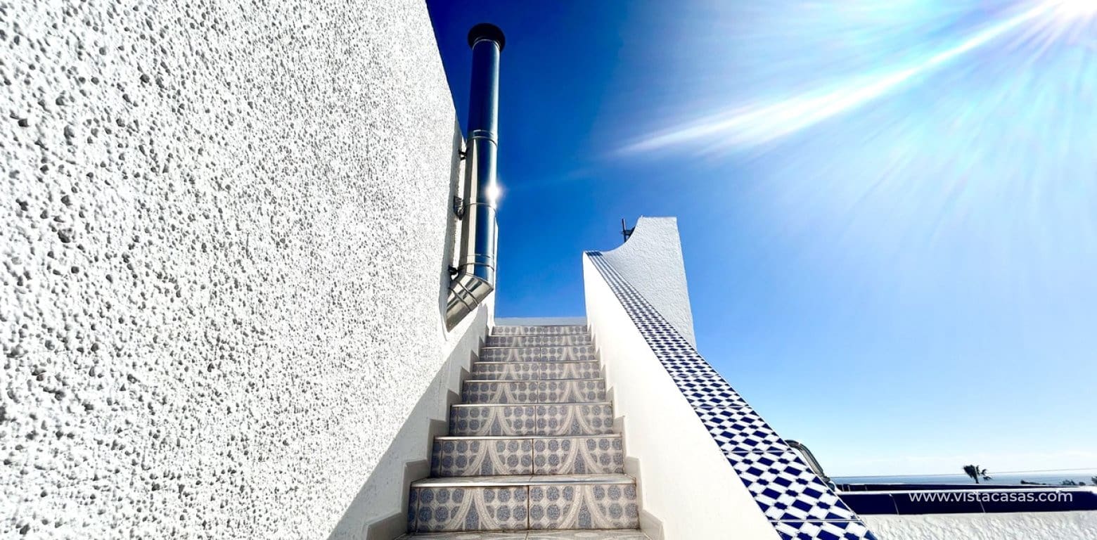 Chalet de 2 habitaciones en Villamartin en venta - 390.000 € (Ref: 9742163)