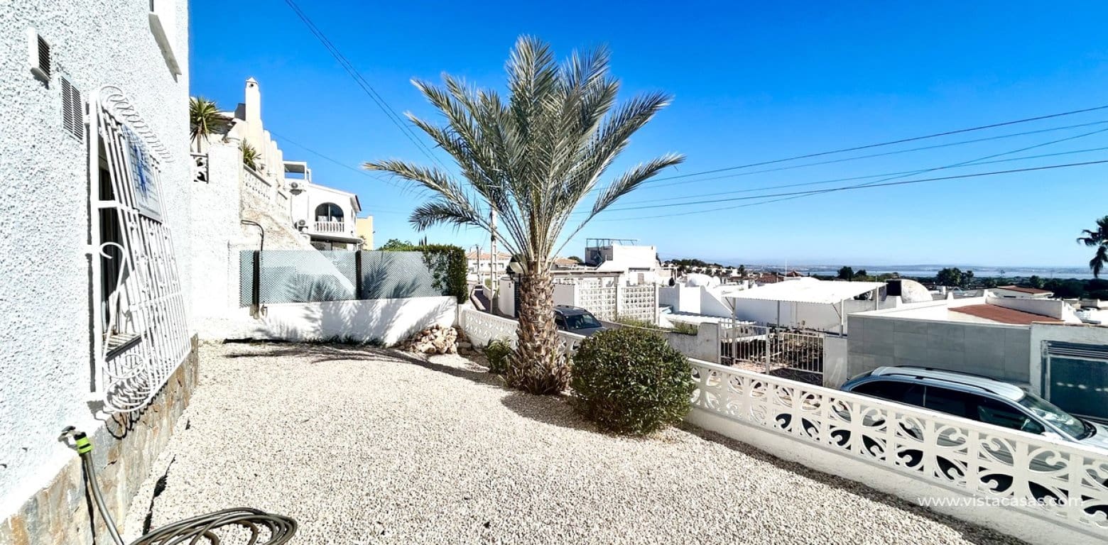 Chalet de 2 habitaciones en Villamartin en venta - 390.000 € (Ref: 9742163)