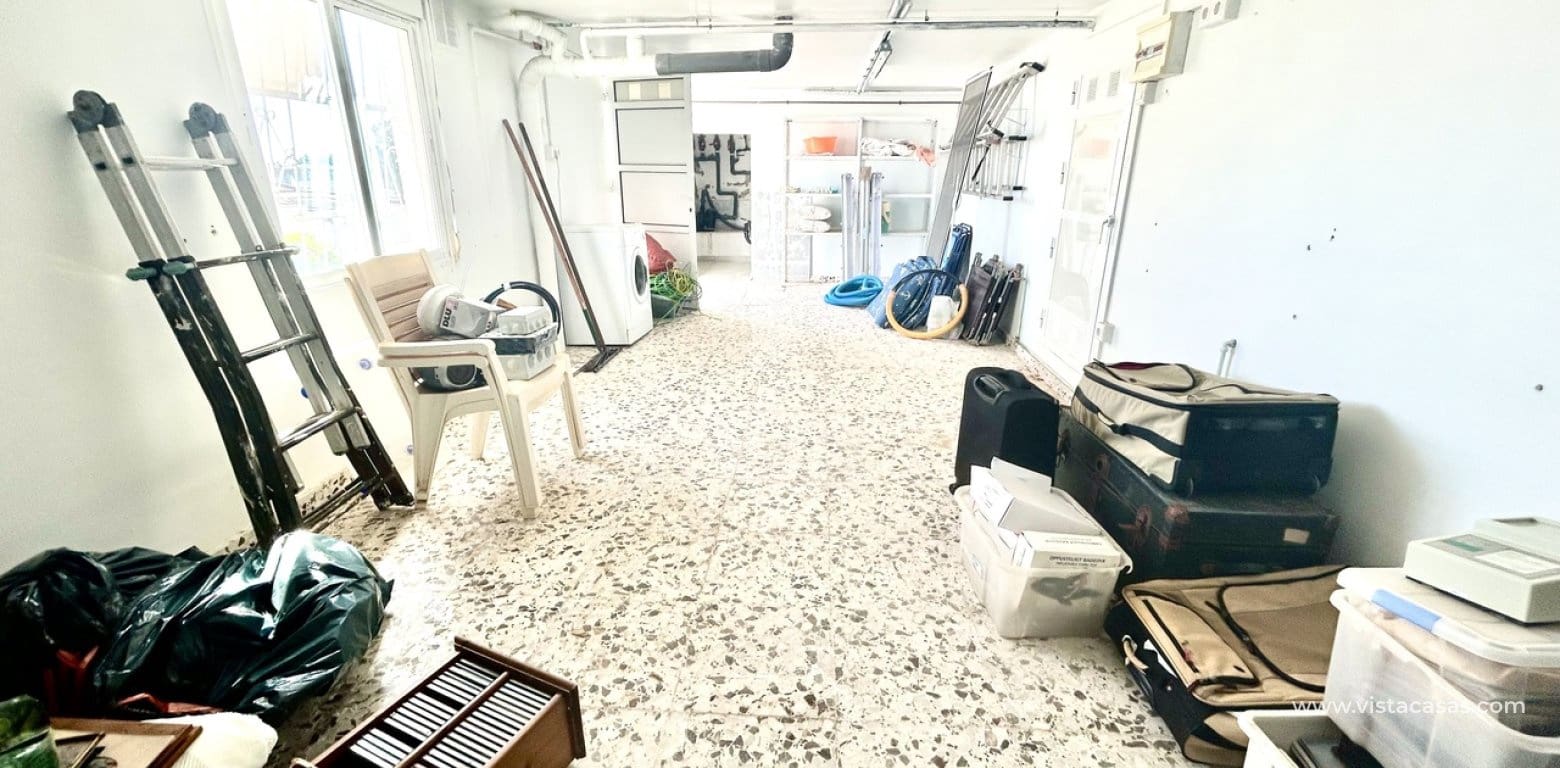 Chalet de 2 habitaciones en Villamartin en venta - 390.000 € (Ref: 9742163)