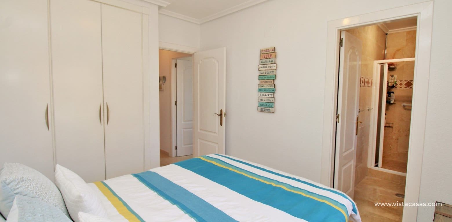 Apartamento de 2 habitaciones en Villamartin en venta con piscina - 184.950 € (Ref: 9751089)