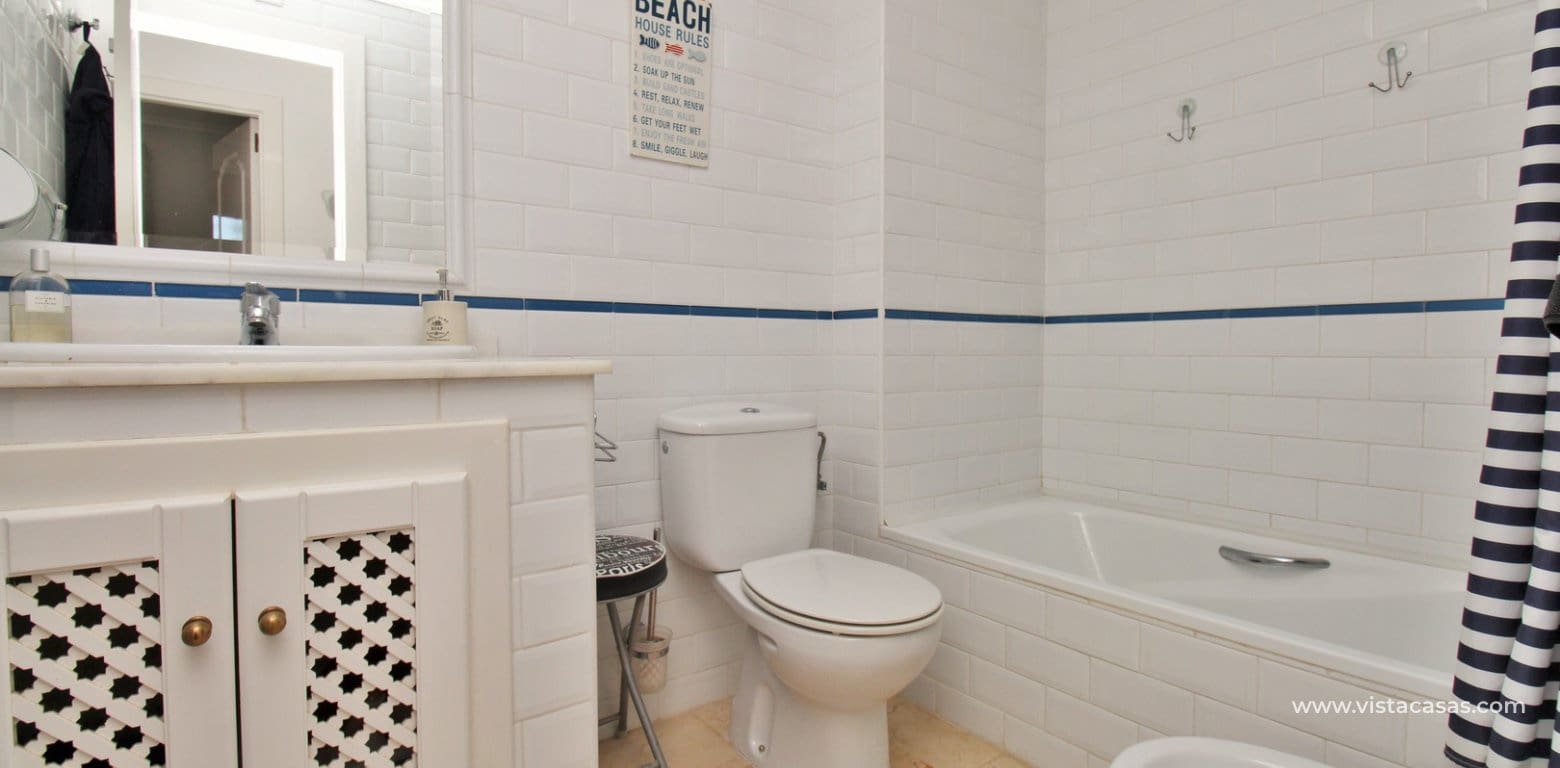 Apartamento de 2 habitaciones en Villamartin en venta con piscina - 184.950 € (Ref: 9751089)