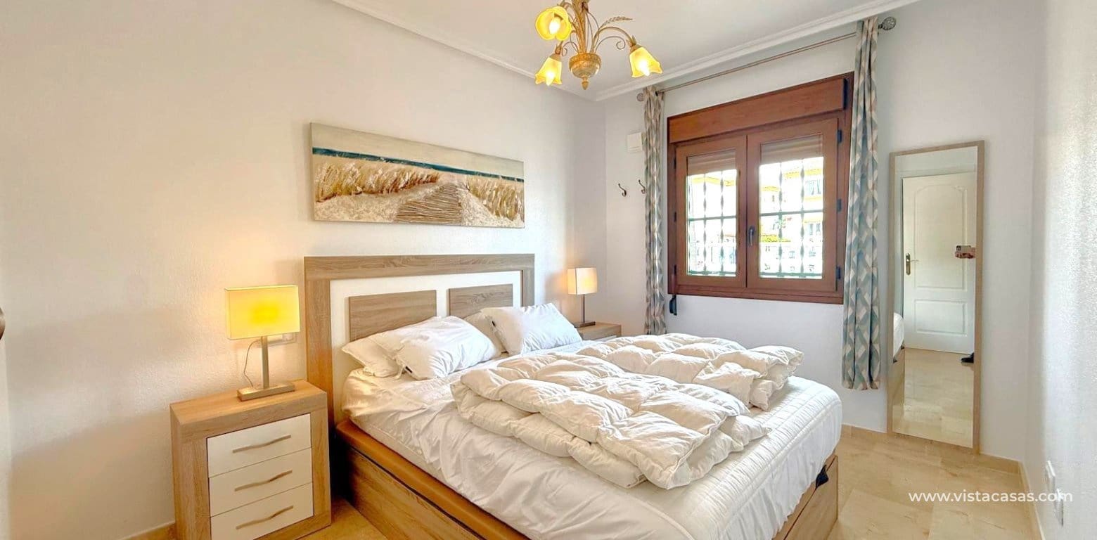 3 quarto Bungalow para venda em Villamartin - 265 000 € (Ref: 9752311)