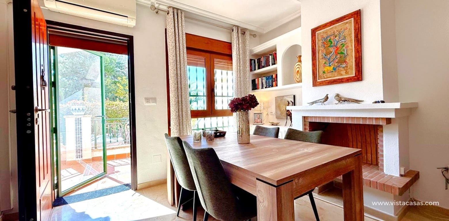 3 quarto Bungalow para venda em Villamartin - 265 000 € (Ref: 9752311)