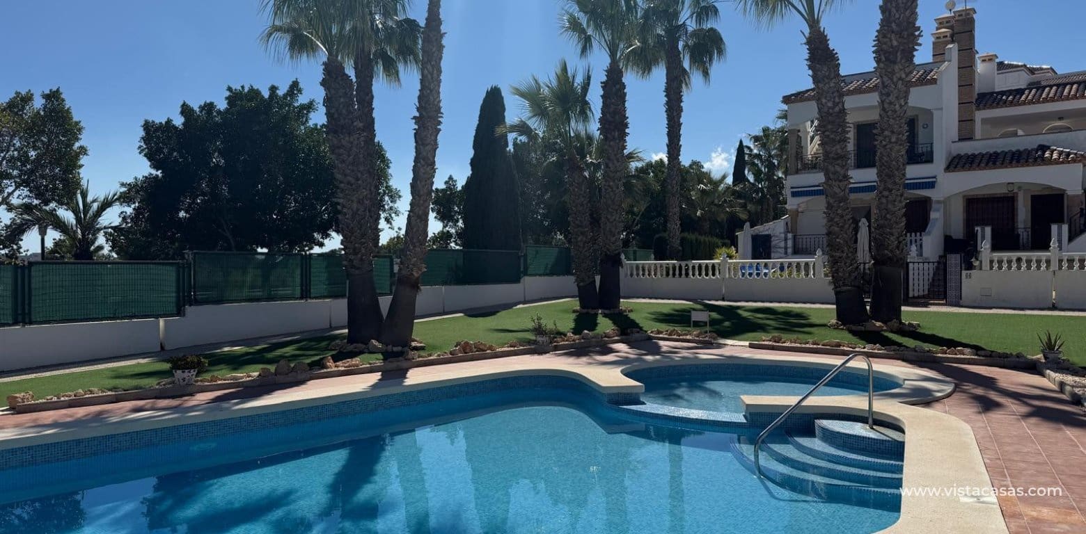 3 quarto Bungalow para venda em Villamartin - 265 000 € (Ref: 9752311)