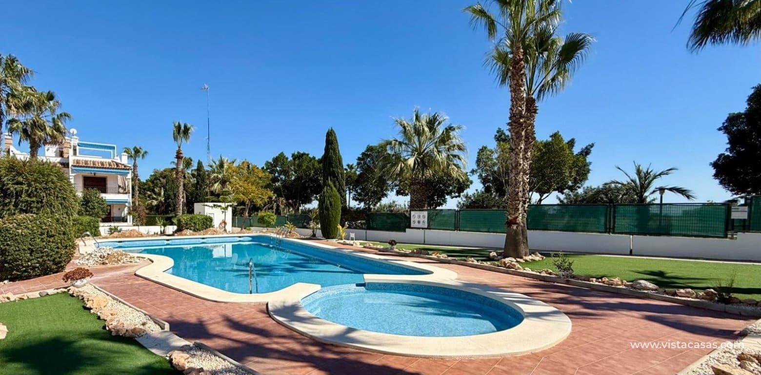 3 quarto Bungalow para venda em Villamartin - 265 000 € (Ref: 9752311)
