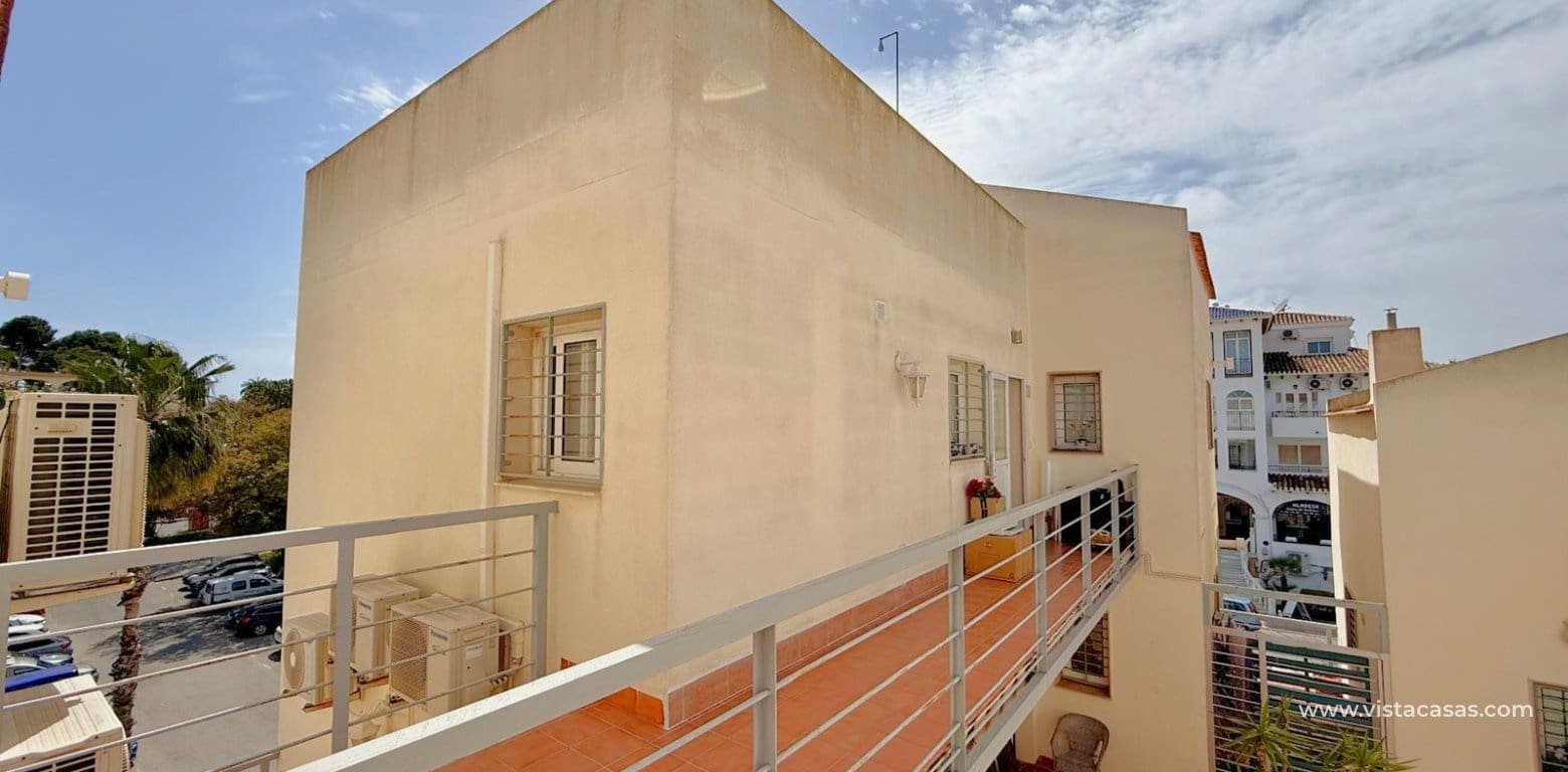 Apartamento de 2 habitaciones en Villamartin en venta - 245.000 € (Ref: 9752312)