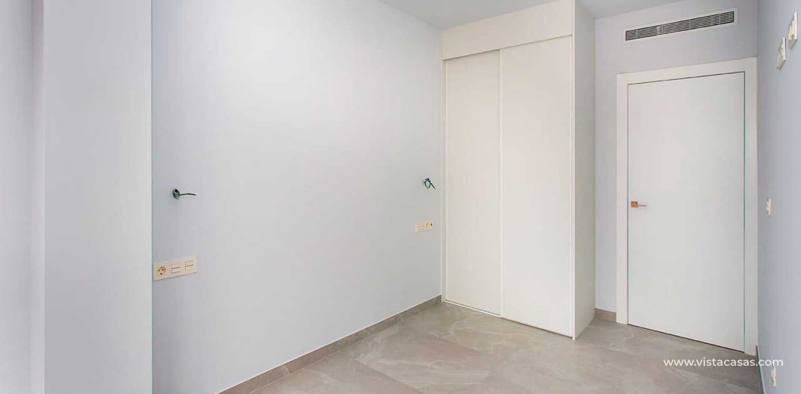 2 chambre Appartement à vendre à Torrevieja - 280 000 € (Ref: 9752313)