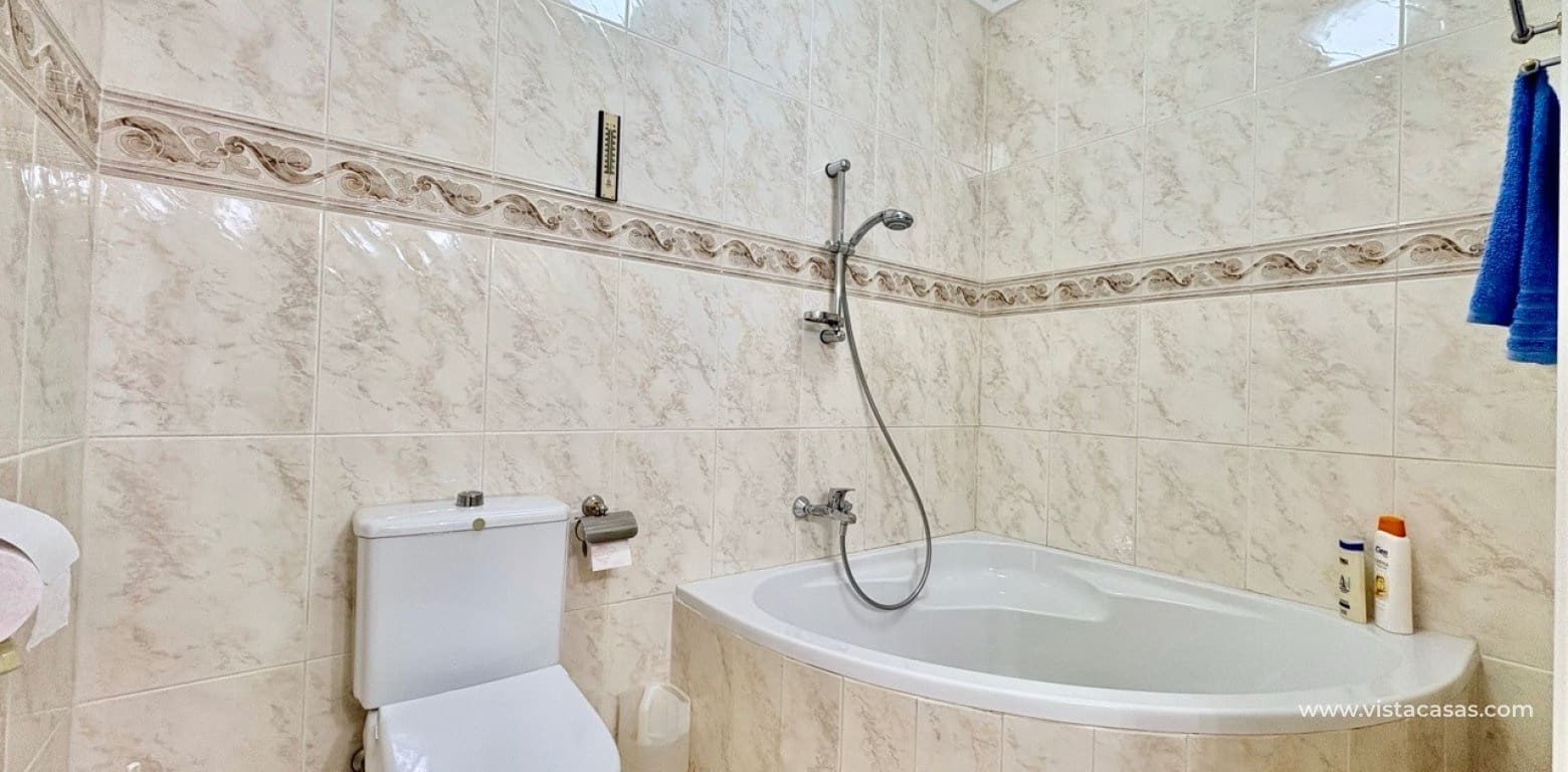 2 makuuhuone Omakotitalo myytävänä paikassa Ciudad Quesada - 185 000 € (Ref: 9764766)