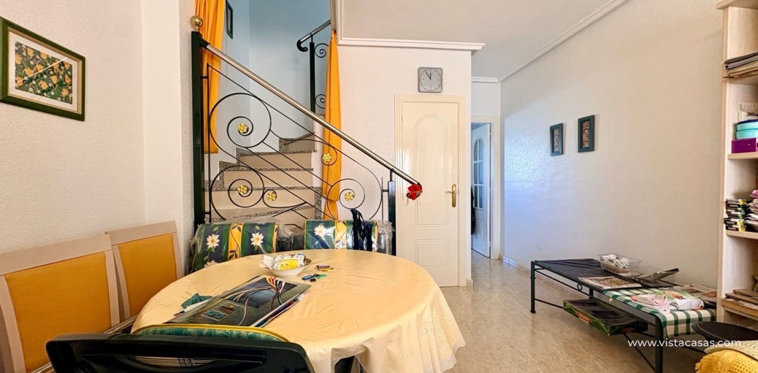 2 makuuhuone Omakotitalo myytävänä paikassa Ciudad Quesada - 185 000 € (Ref: 9764766)