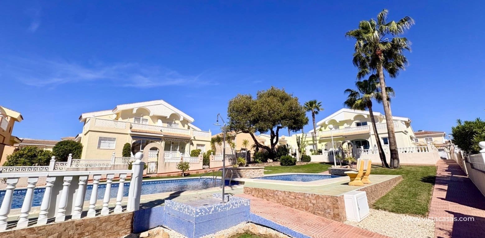 2 makuuhuone Omakotitalo myytävänä paikassa Ciudad Quesada - 185 000 € (Ref: 9764766)