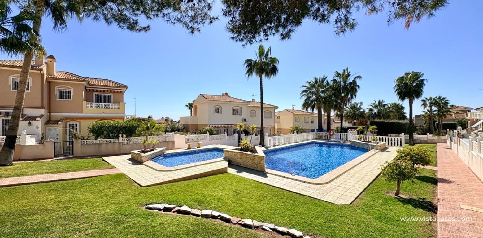 2 makuuhuone Omakotitalo myytävänä paikassa Ciudad Quesada - 185 000 € (Ref: 9764766)