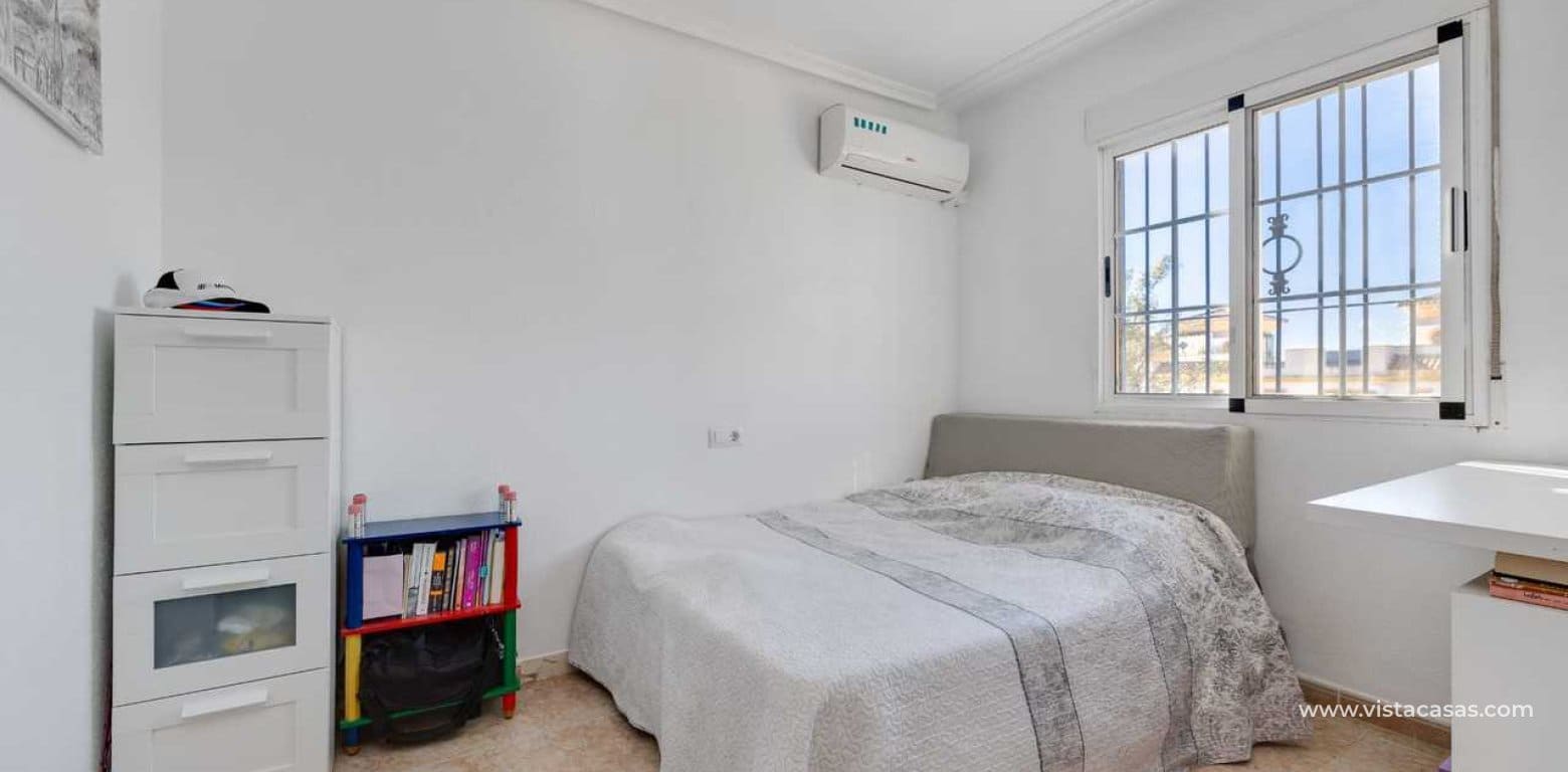 Casa de 3 habitaciones en Torrevieja en venta - 249.900 € (Ref: 9764770)