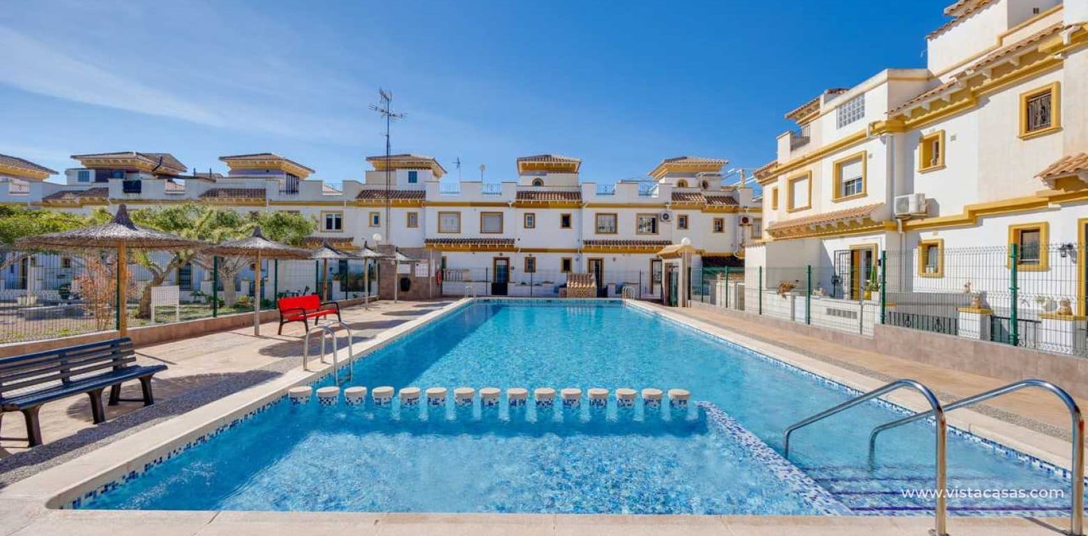 Casa de 3 habitaciones en Torrevieja en venta - 249.900 € (Ref: 9764770)
