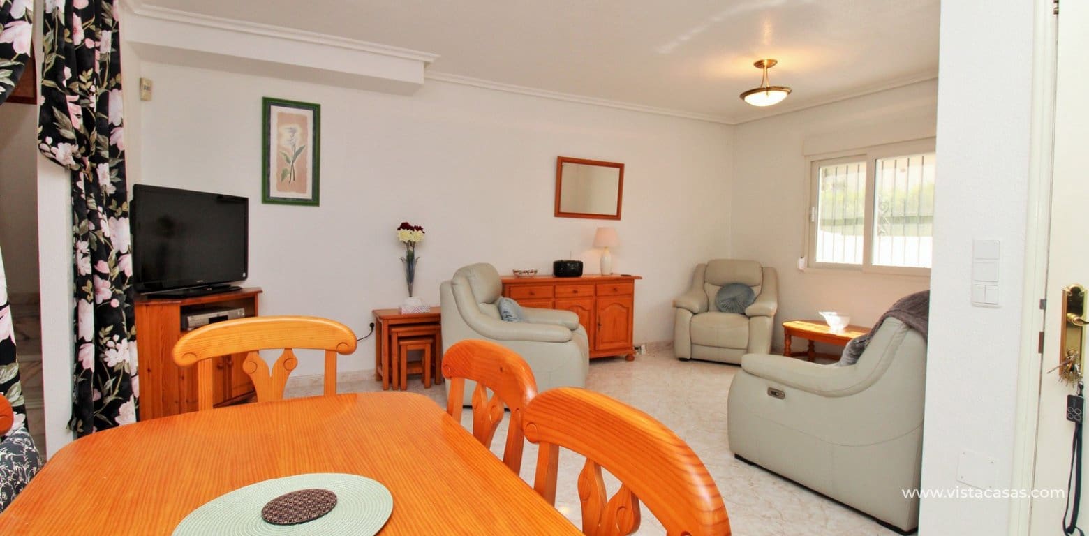 Casa de 3 habitaciones en Playa Flamenca en venta con piscina - 249.950 € (Ref: 9770200)