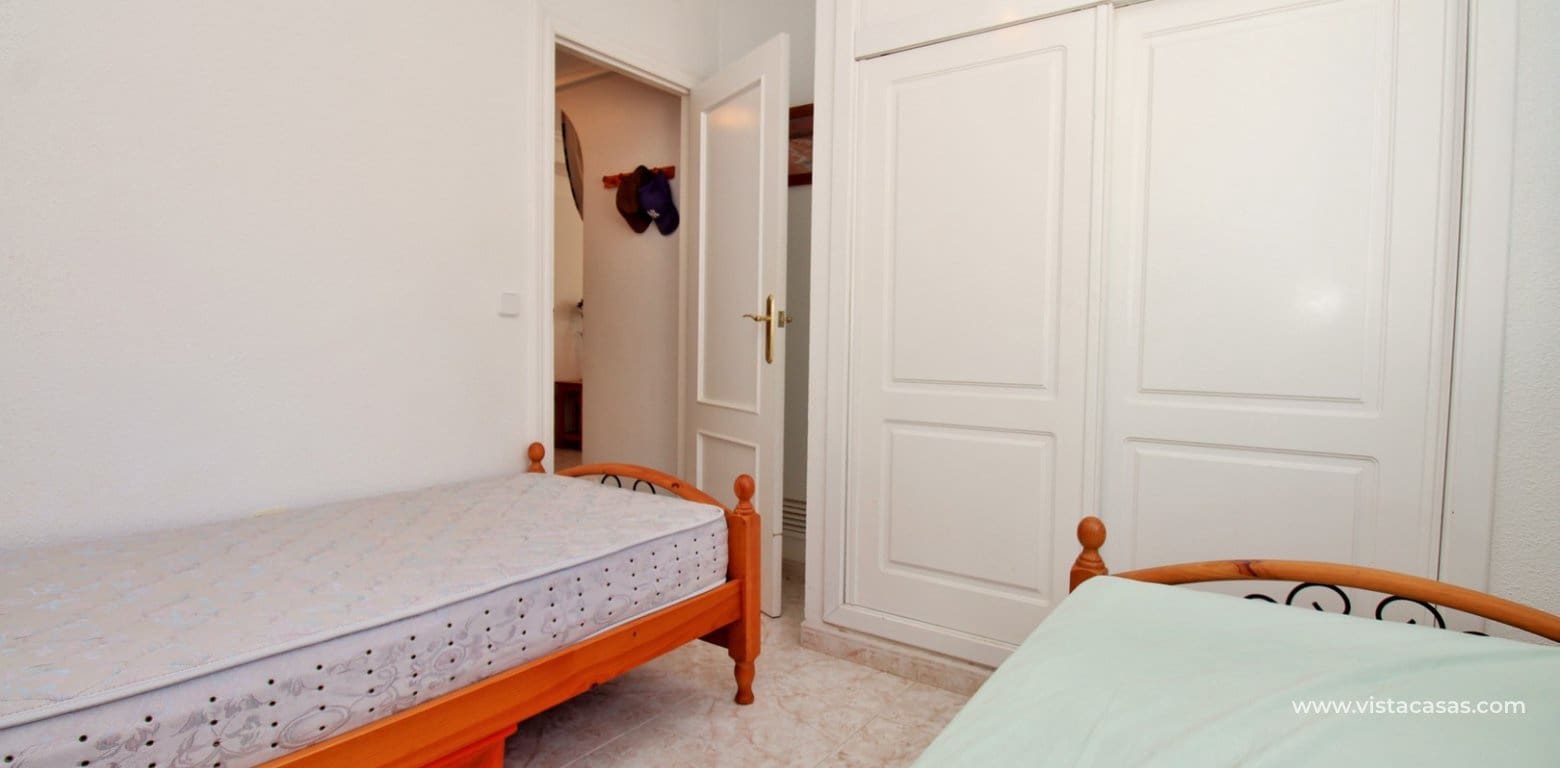 Casa de 3 habitaciones en Playa Flamenca en venta con piscina - 249.950 € (Ref: 9770200)