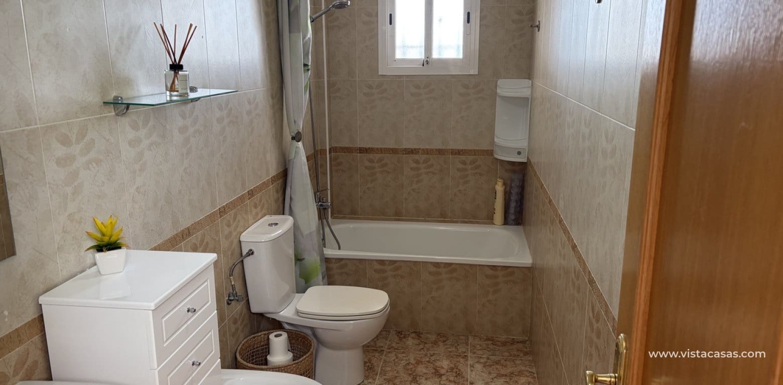 Casa de 2 habitaciones en Orihuela Costa en venta - 179.950 € (Ref: 9770885)