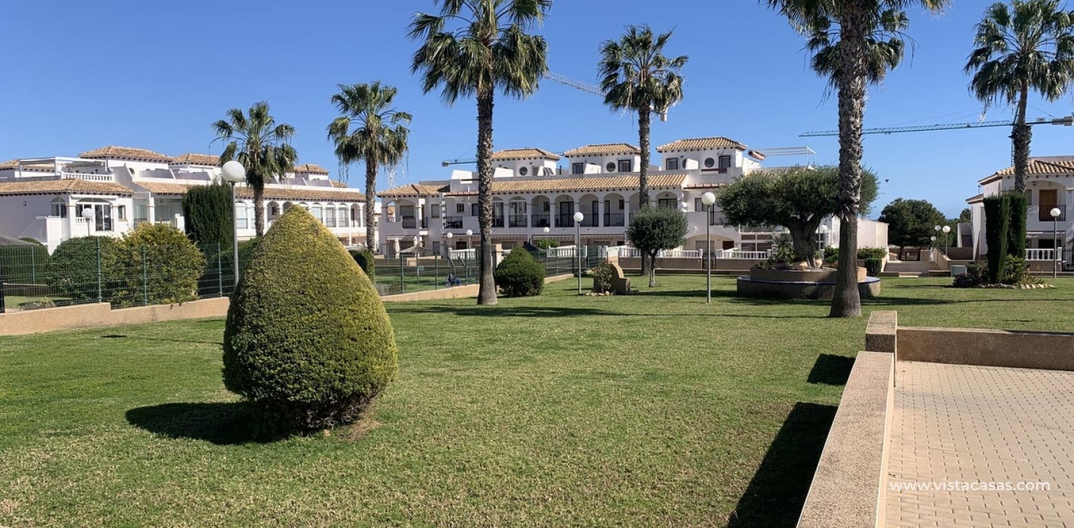 Casa de 2 habitaciones en Orihuela Costa en venta - 179.950 € (Ref: 9770885)