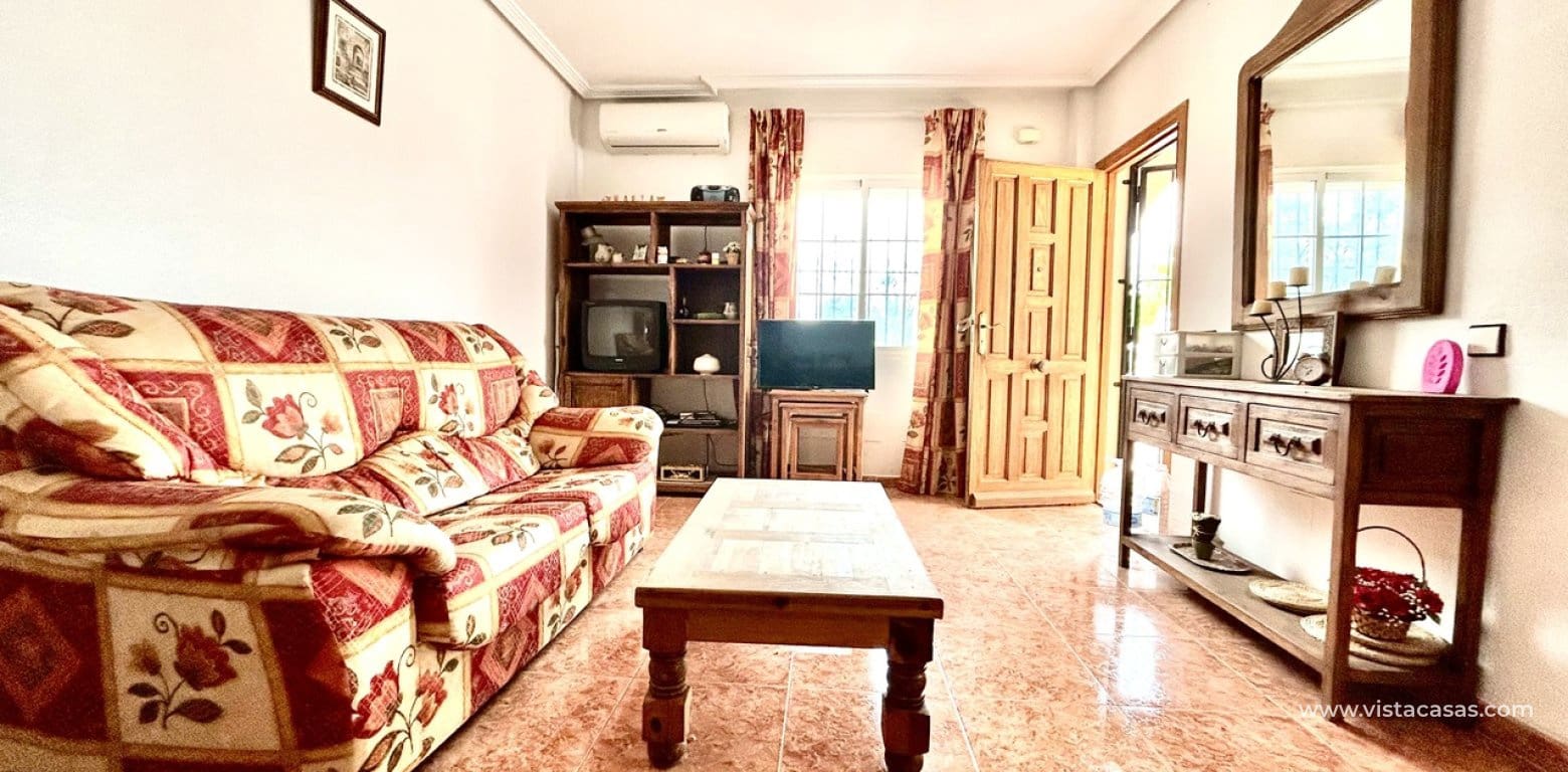 Casa de 3 habitaciones en Cabo Roig en venta - 220.000 € (Ref: 9770889)