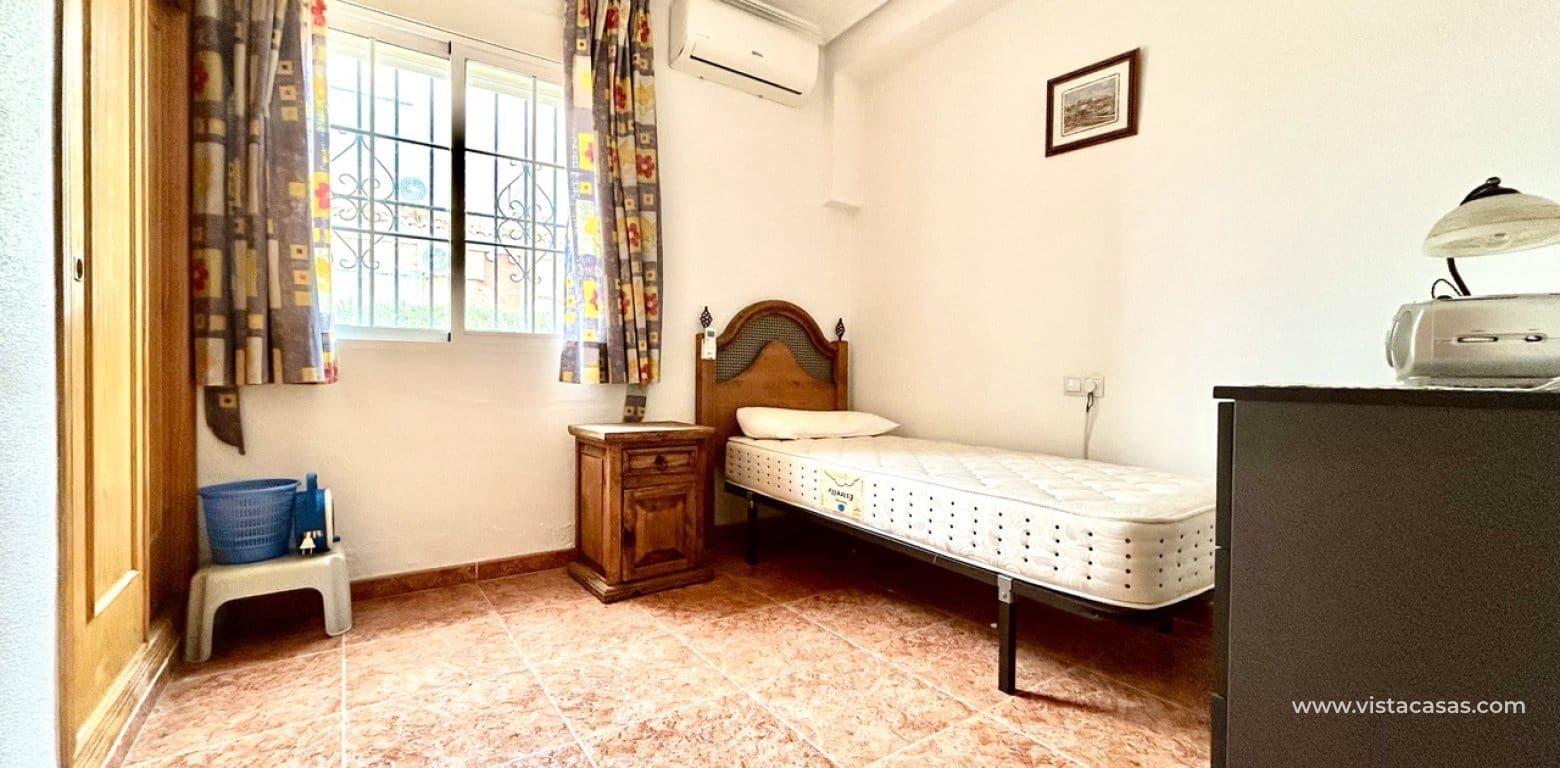 Casa de 3 habitaciones en Cabo Roig en venta - 220.000 € (Ref: 9770889)