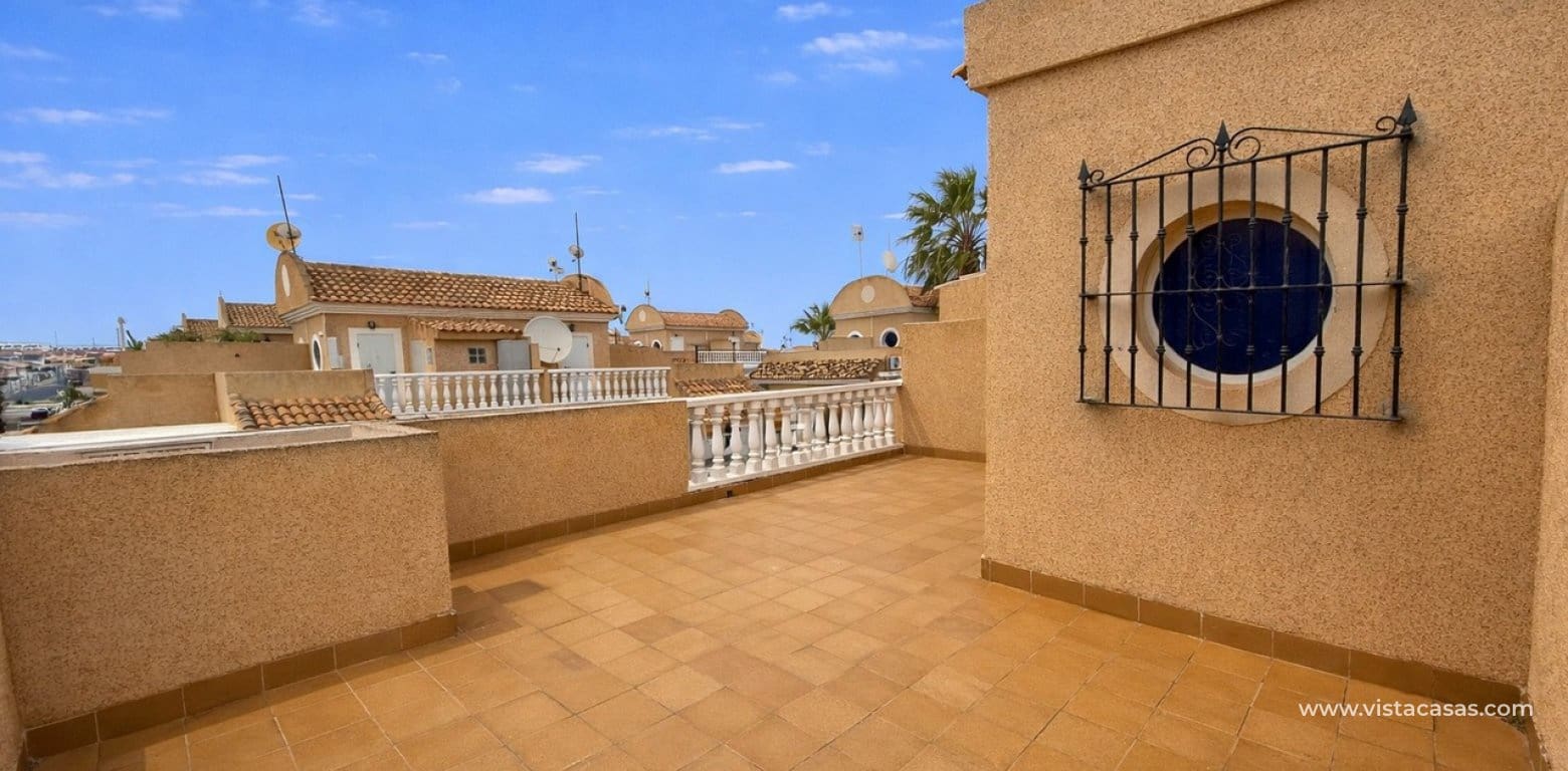 Casa de 3 habitaciones en Cabo Roig en venta - 220.000 € (Ref: 9770889)
