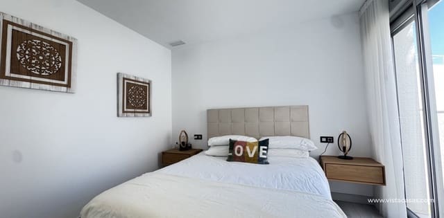 4 slaapkamer Villa te koop in Cabo Roig, Orihuela - € 649.000 (Ref: 9773426)