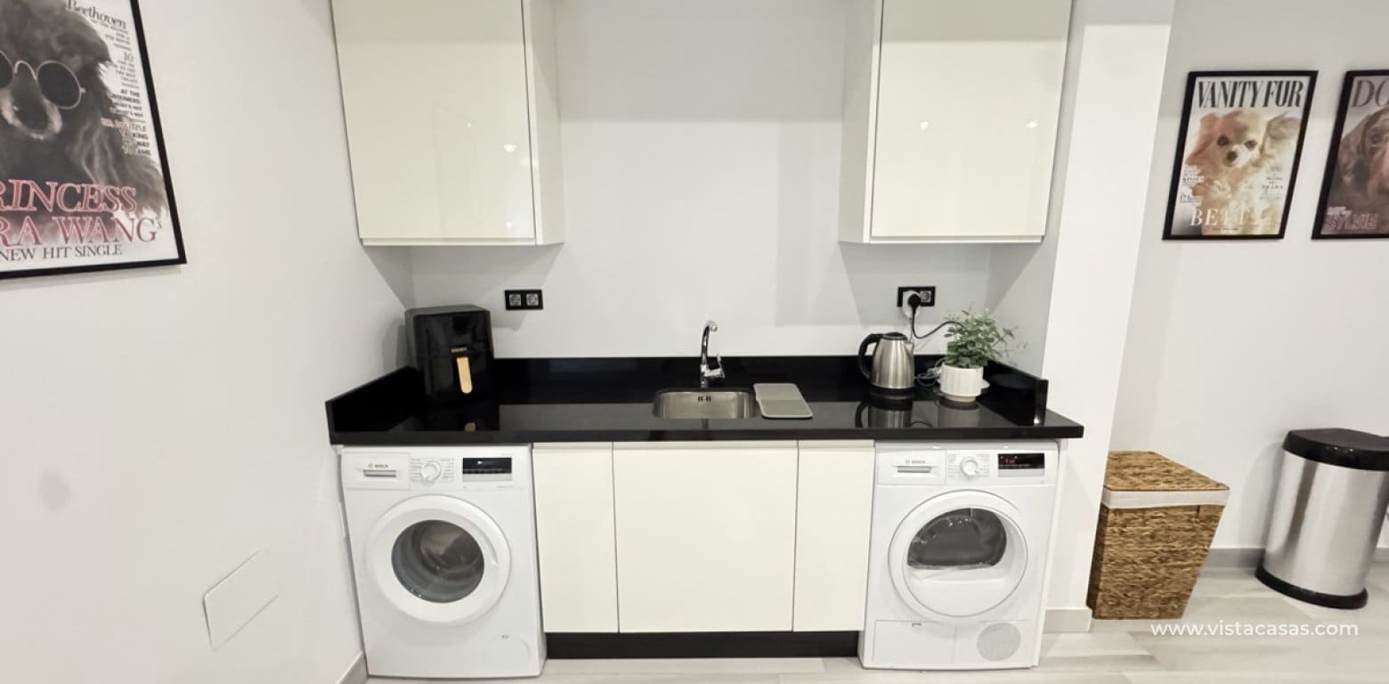 4 slaapkamer Villa te koop in Cabo Roig - € 649.000 (Ref: 9773426)