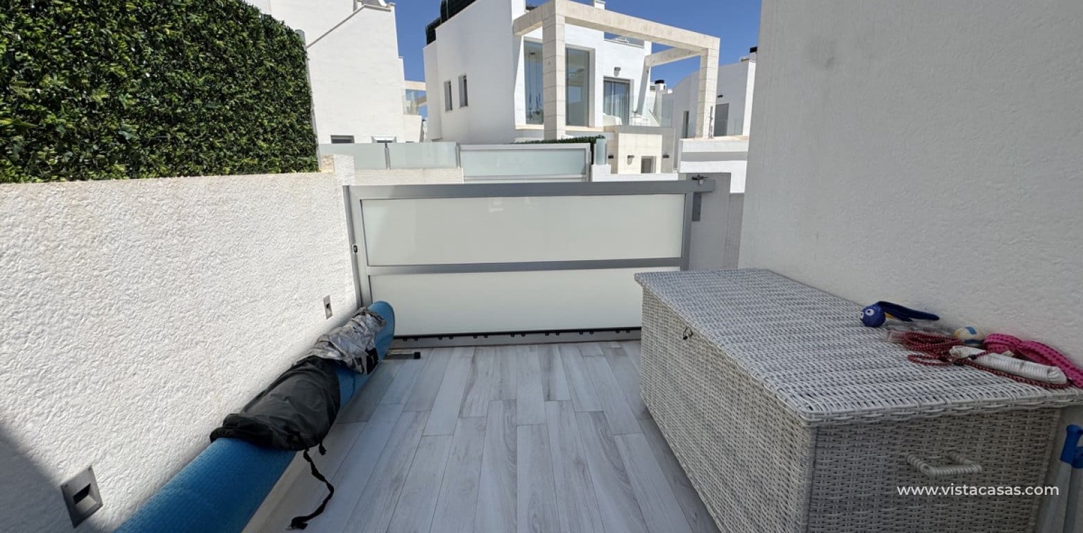 4 slaapkamer Villa te koop in Cabo Roig - € 649.000 (Ref: 9773426)