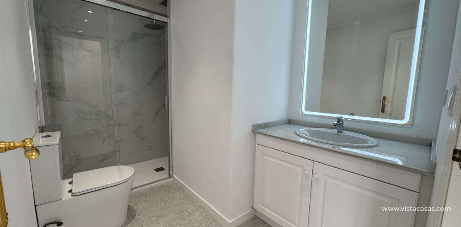 2 makuuhuone Huoneisto myytävänä paikassa Villamartin - 249 000 € (Ref: 9773428)