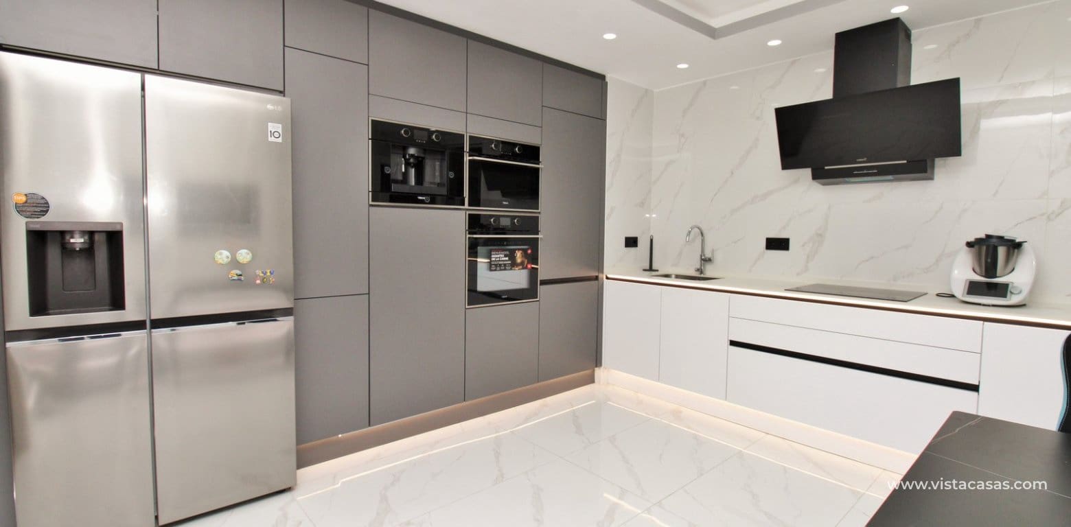 3 camera da letto Appartamento in vendita in Torrevieja - 240.000 € (Rif: 9777109)