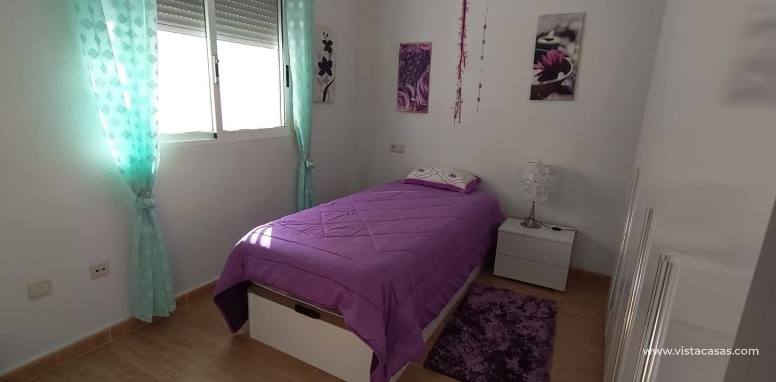 Casa de 2 habitaciones en Playa Flamenca en venta - 185.000 € (Ref: 9778424)