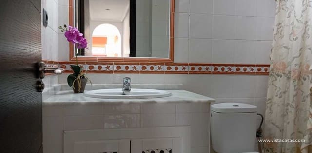 2 Zimmer Apartment zu verkaufen in Villamartin, Orihuela - 190.000 € (Ref: 9780786)