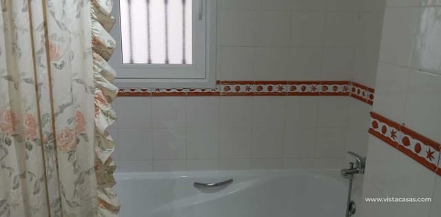 2 Zimmer Apartment zu verkaufen in Villamartin, Orihuela - 190.000 € (Ref: 9780786)