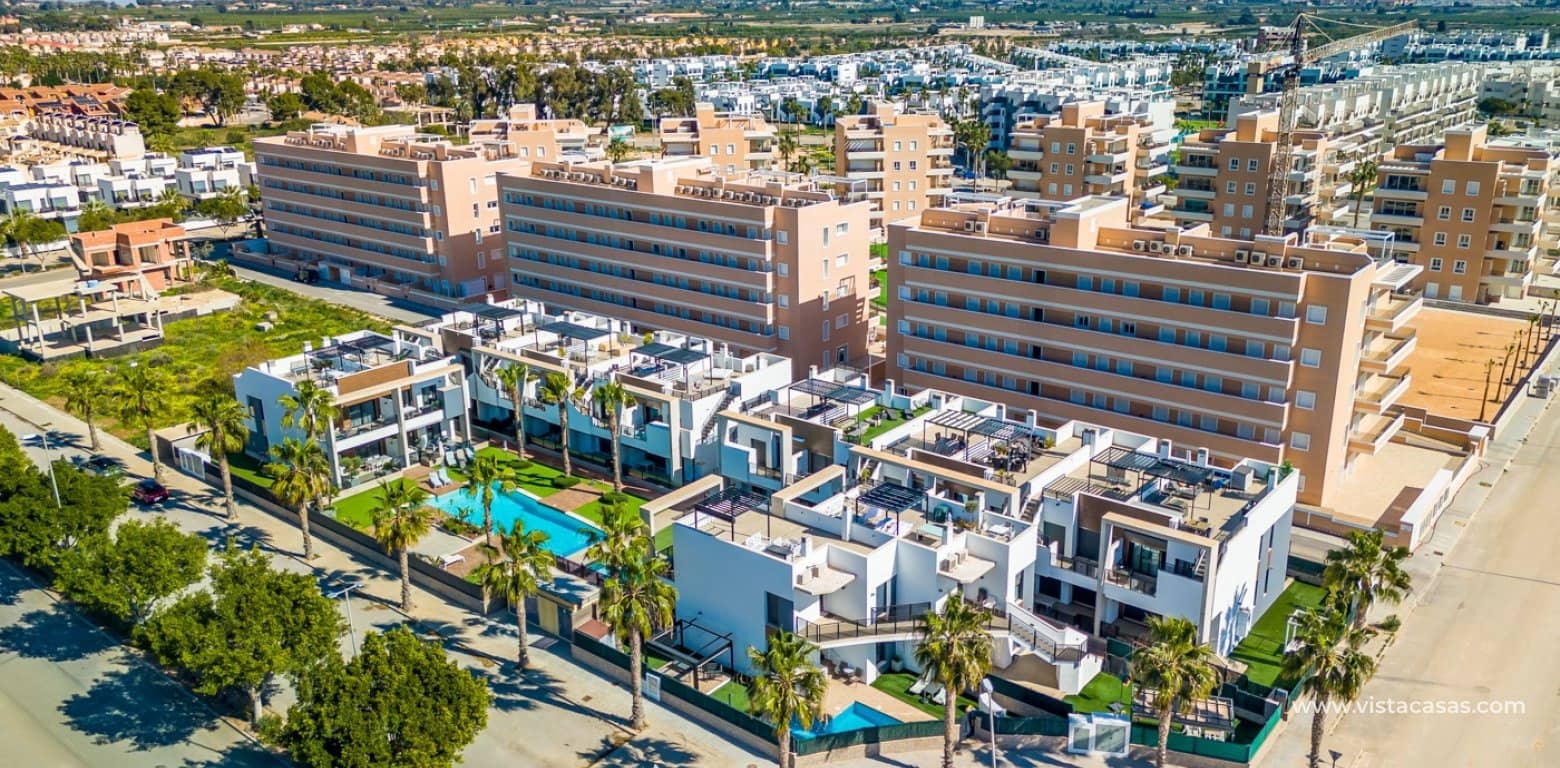 2 bedroom Apartment for sale in El Raso - € 265,000 (Ref: 9780789)