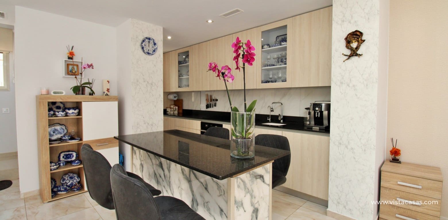 3 slaapkamer Villa te koop in Villamartin met zwembad - € 469.000 (Ref: 9782853)