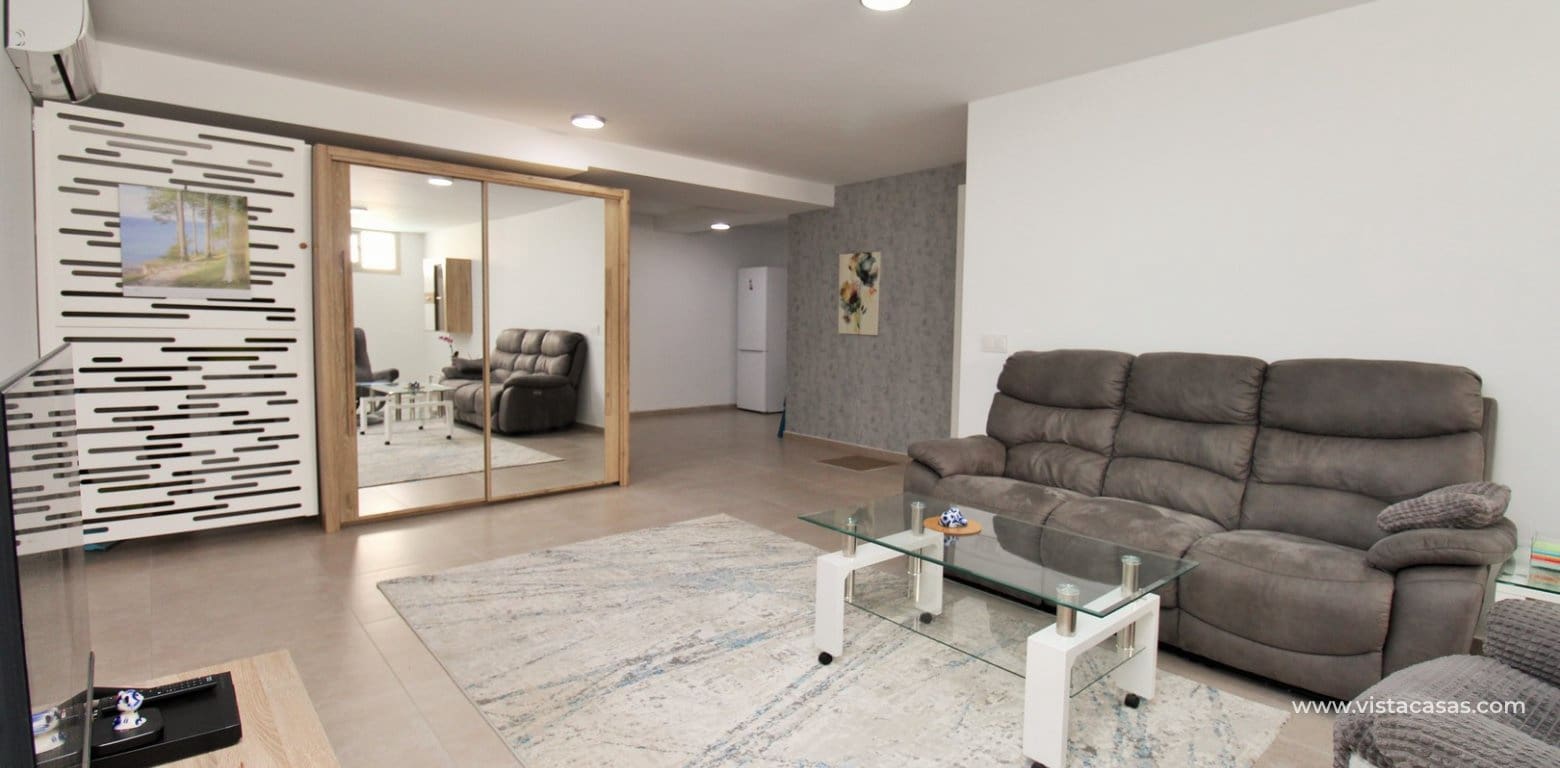 3 slaapkamer Villa te koop in Villamartin met zwembad - € 469.000 (Ref: 9782853)