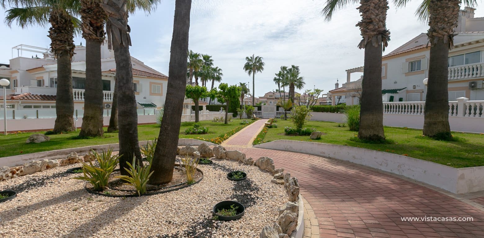 3 bedroom Apartment for sale in Playa Flamenca with pool garage - € 199,000 (Ref: 9783266)