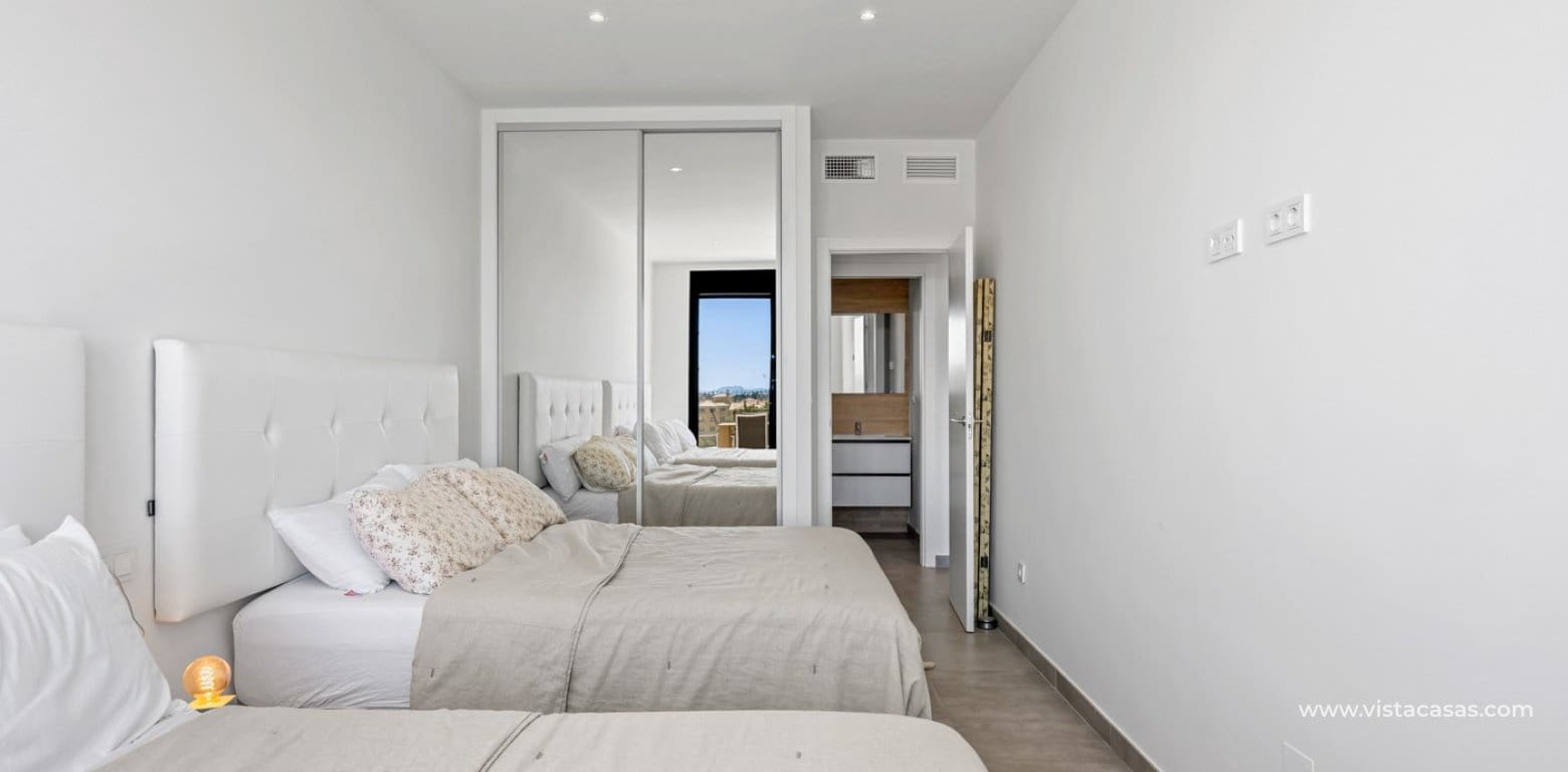 2 makuuhuone Huoneisto myytävänä paikassa Villamartin - 349 000 € (Ref: 9784299)