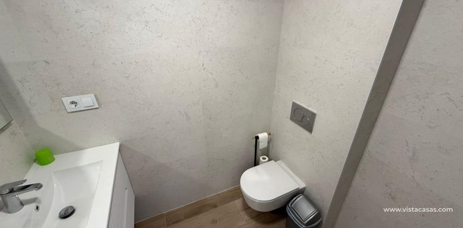 Apartamento de 2 habitaciones en Pilar de la Horadada en venta - 269.900 € (Ref: 9784300)