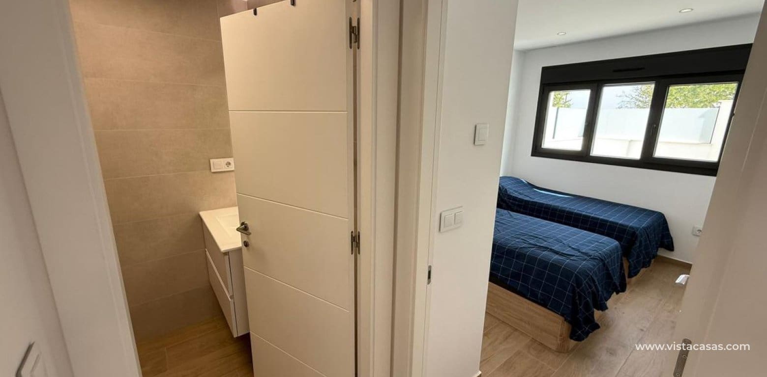 Apartamento de 2 habitaciones en Pilar de la Horadada en venta - 269.900 € (Ref: 9784300)