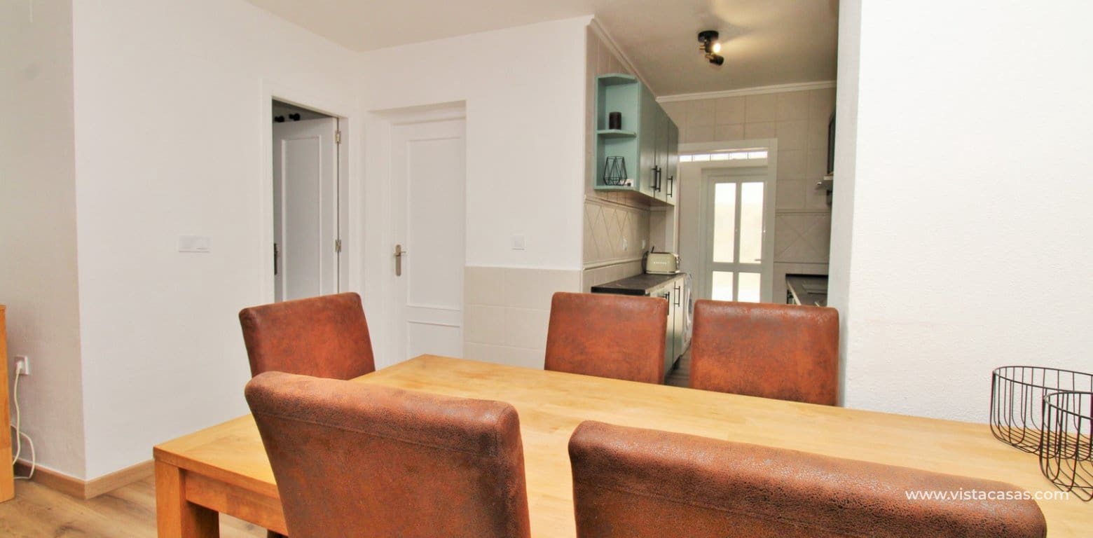 3 Zimmer Haus zu verkaufen in Villamartin mit Pool - 219.000 € (Ref: 9784461)